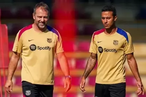 تياجو ألكانتارا يقترب من العودة لطاقم فليك في برشلونة